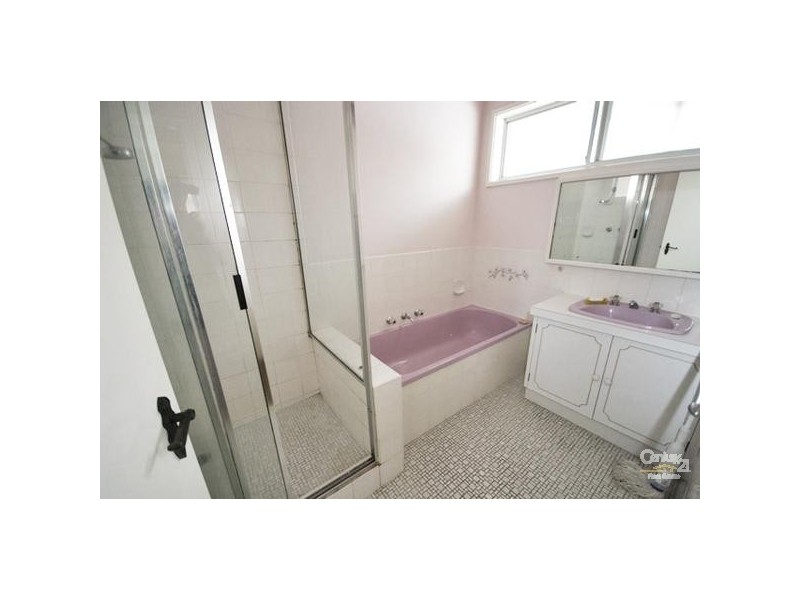 2/2 Rowland Street, Bentleigh East VIC 3165