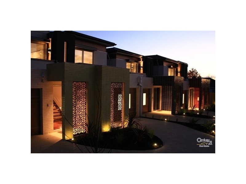 2 Quinns Road, Bentleigh East VIC 3165