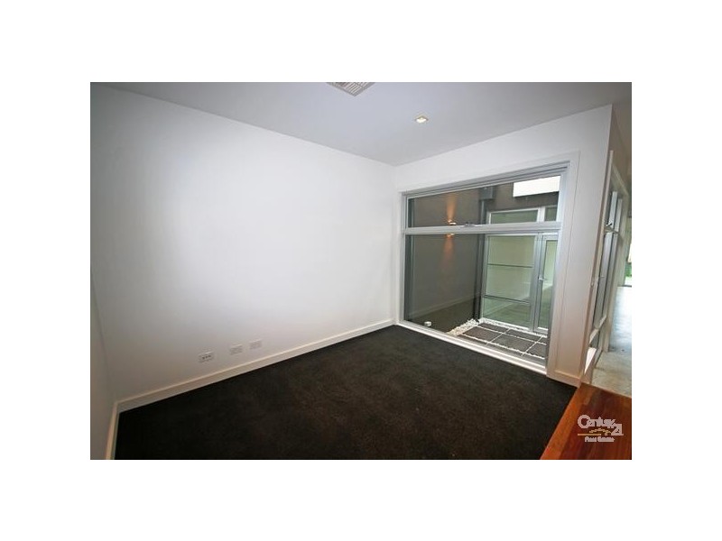 2 Quinns Road, Bentleigh East VIC 3165