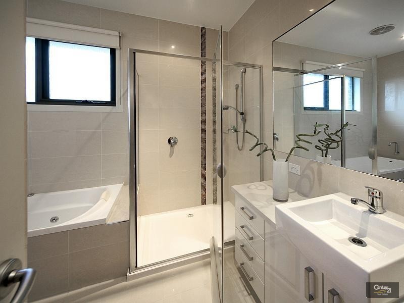 20 Brosa Avenue, Bentleigh East VIC 3165