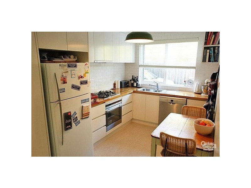 2/81 Daley Street, Bentleigh VIC 3204