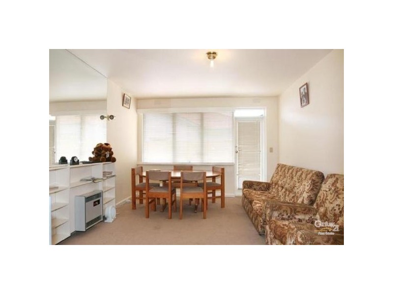 2/9 Whitmuir Road, Bentleigh VIC 3204