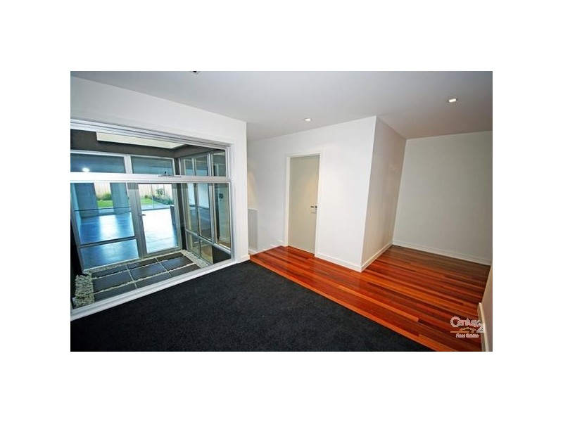 2B Quinns Road, Bentleigh East VIC 3165