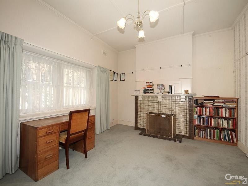 27 Leila Road, Ormond VIC 3204