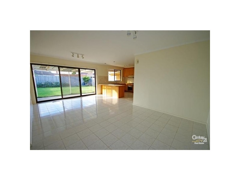 9 Gladesville Drive, Bentleigh East VIC 3165