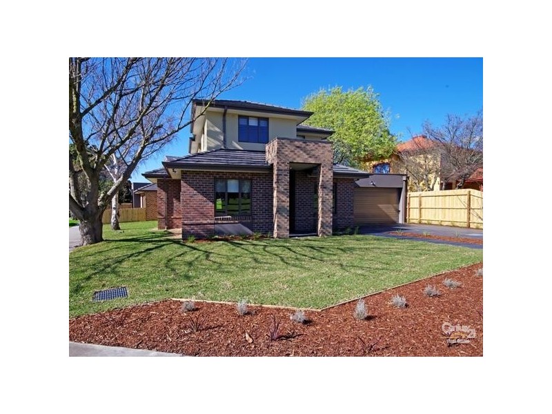 8 Brady Road, Bentleigh East VIC 3165