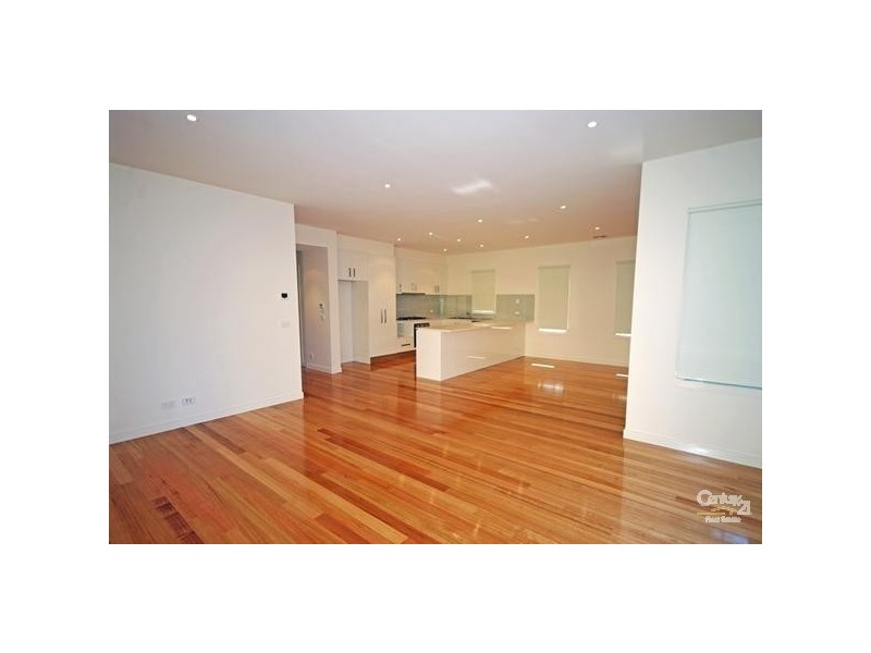 8 Brady Road, Bentleigh East VIC 3165