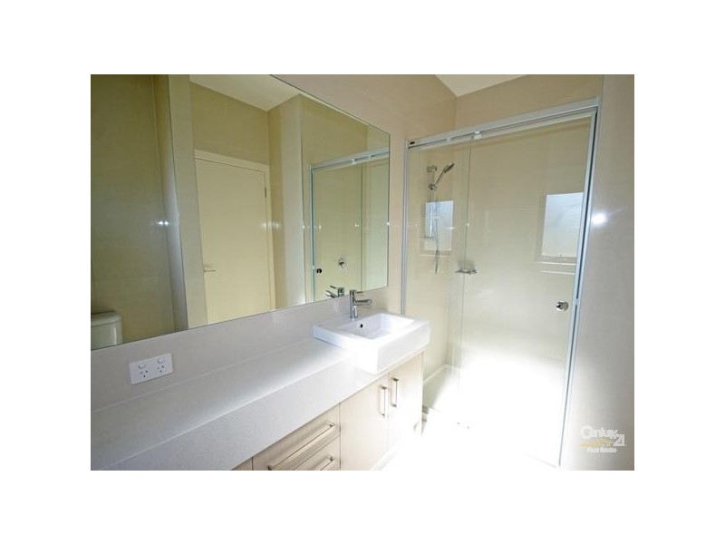 8 Brady Road, Bentleigh East VIC 3165