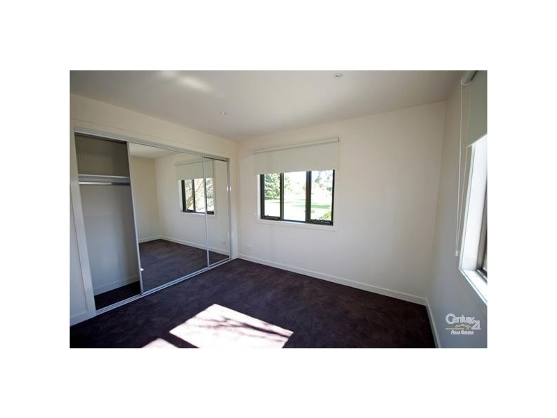 8 Brady Road, Bentleigh East VIC 3165