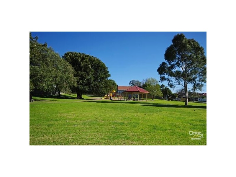 8 Brady Road, Bentleigh East VIC 3165