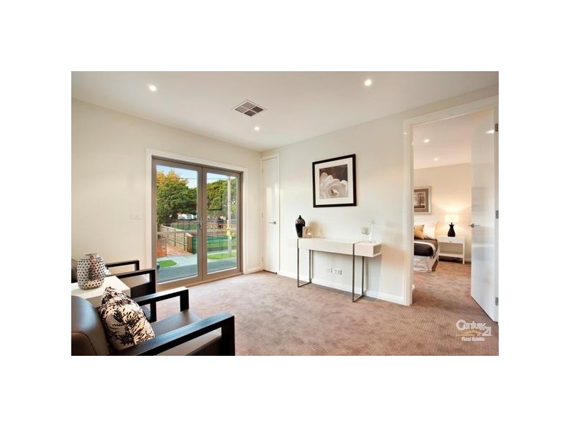 40B Anne Street, Mckinnon VIC 3204