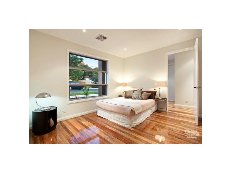 40B Anne Street, Mckinnon VIC 3204