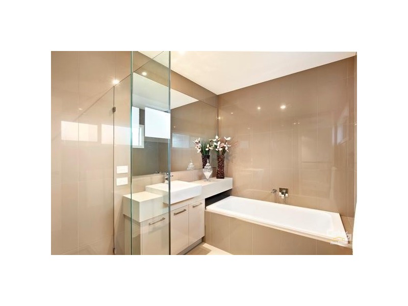 40B Anne Street, Mckinnon VIC 3204