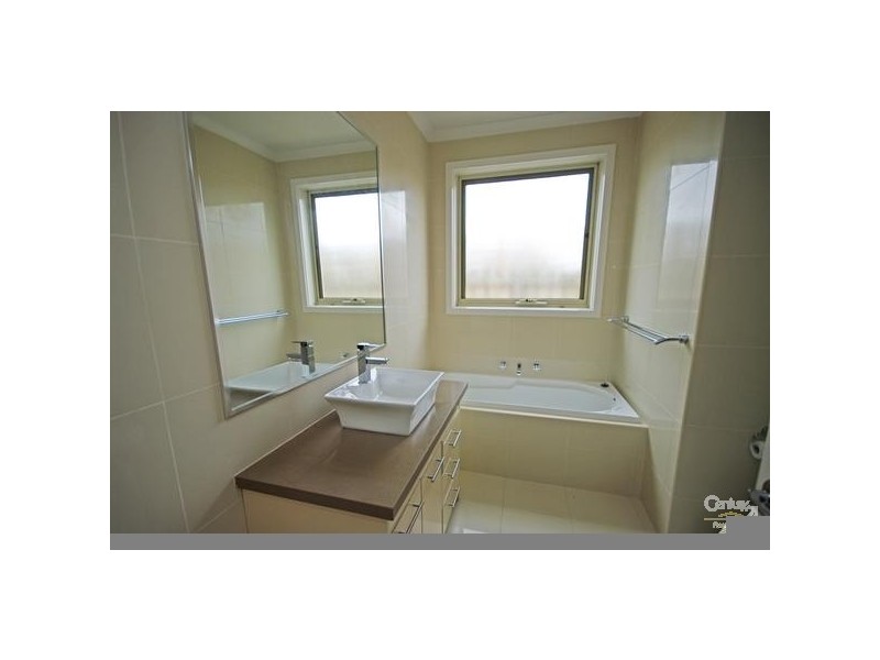 2/10 Norville Street, Bentleigh East VIC 3165