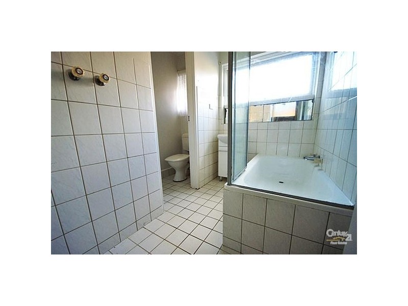 4/264 Neerim Road, Carnegie VIC 3163