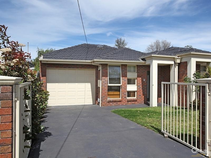 28B  Paschal Street, Bentleigh VIC 3204