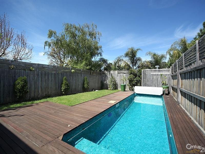 28B  Paschal Street, Bentleigh VIC 3204