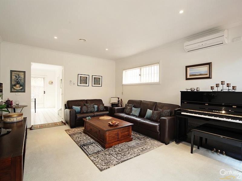 2/1D Tovan Akas Avenue, Bentleigh VIC 3204