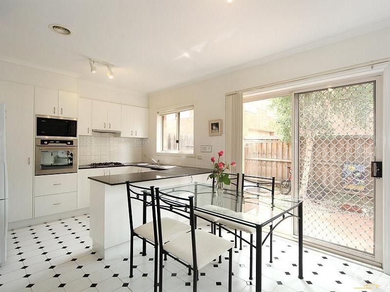 2/1D Tovan Akas Avenue, Bentleigh VIC 3204