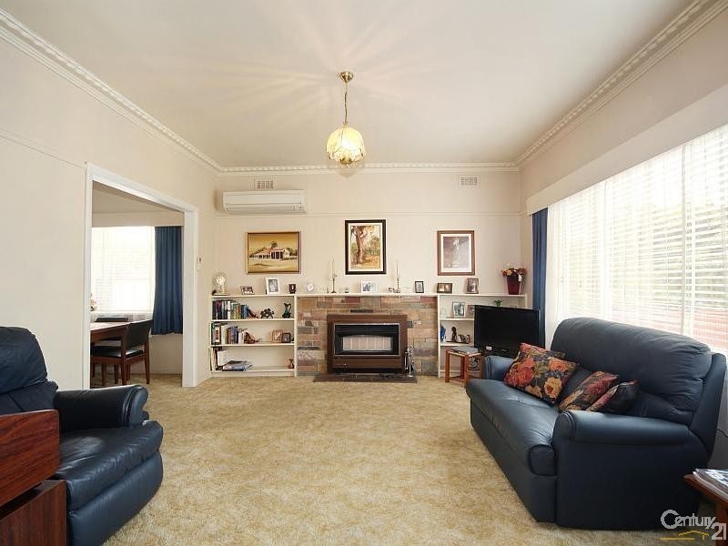 12 Richard Street, Bentleigh East VIC 3165