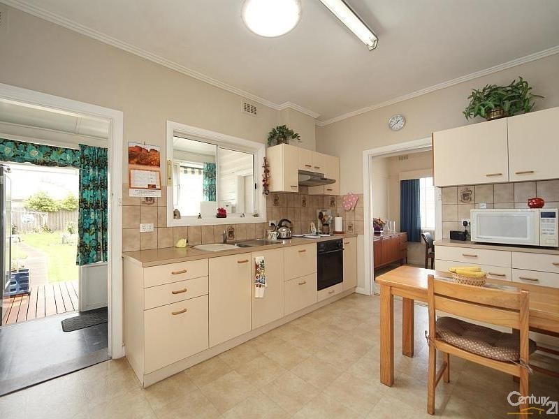 12 Richard Street, Bentleigh East VIC 3165