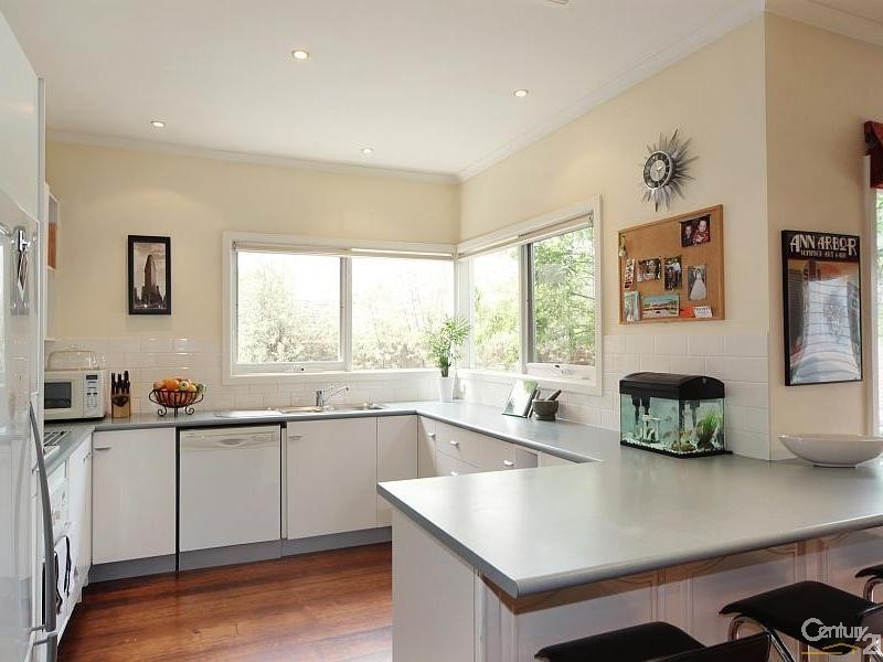 4 Celia Street, Bentleigh East VIC 3165