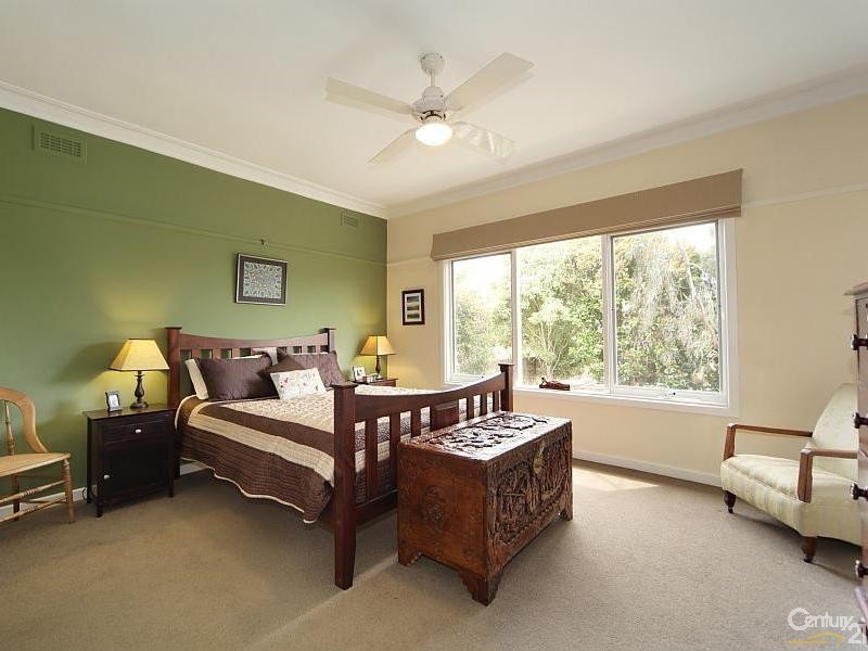 4 Celia Street, Bentleigh East VIC 3165