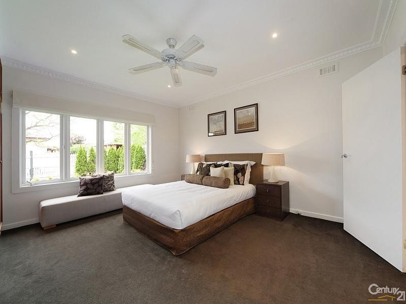 13 Atkinson Street, Bentleigh VIC 3204