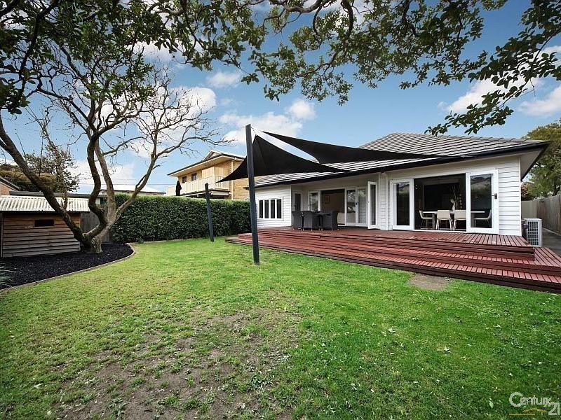 13 Atkinson Street, Bentleigh VIC 3204