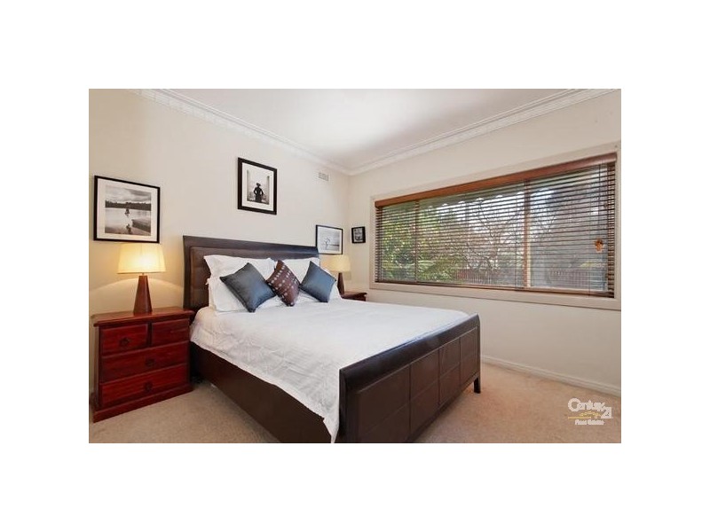10 Richard Street, Bentleigh East VIC 3165