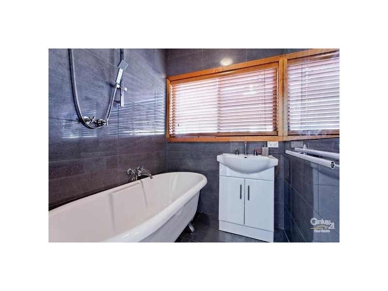 10 Richard Street, Bentleigh East VIC 3165