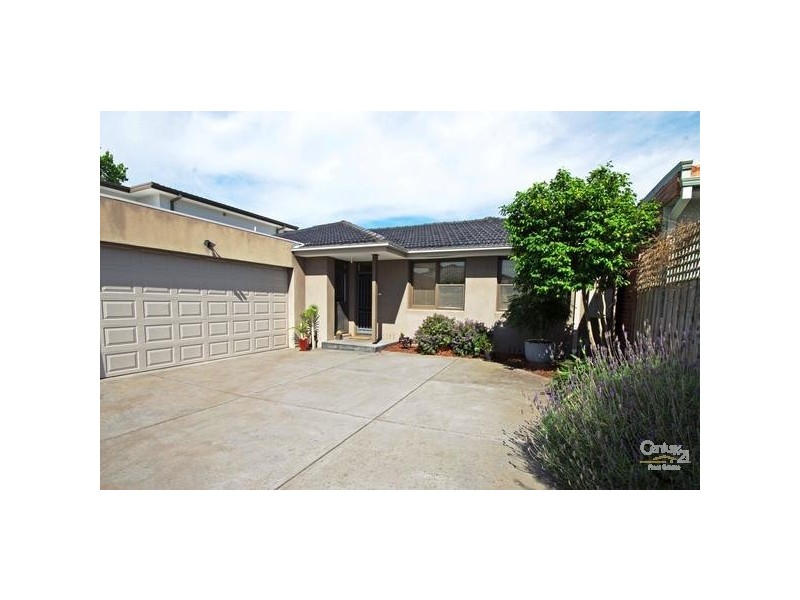 2/77 Lillimur Road, Ormond VIC 3204