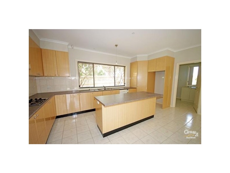 212 Tucker Road, Mckinnon VIC 3204