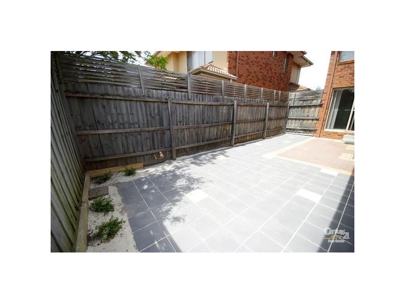 212 Tucker Road, Mckinnon VIC 3204