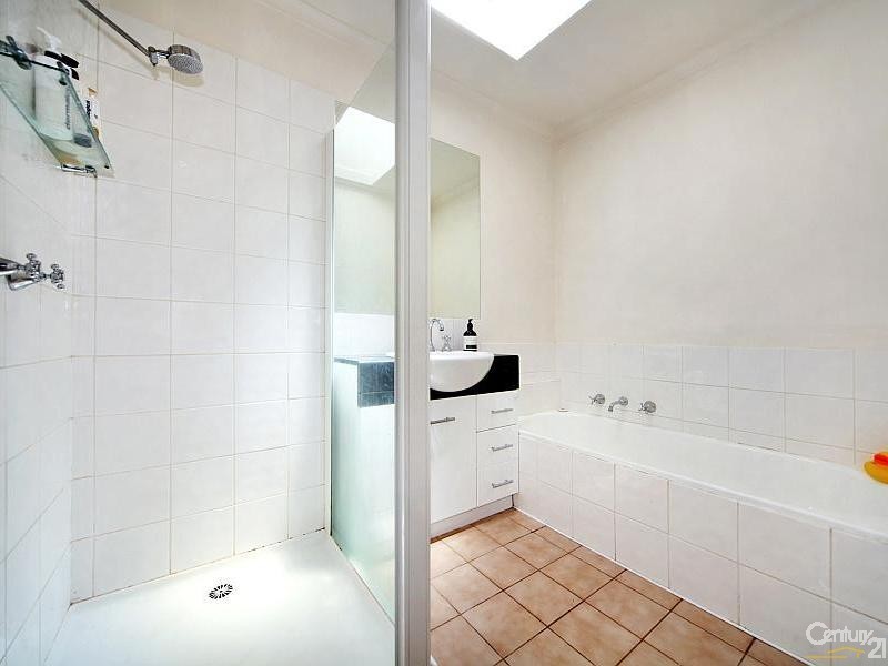 2A Gleniffer Avenue, Brighton East VIC 3187