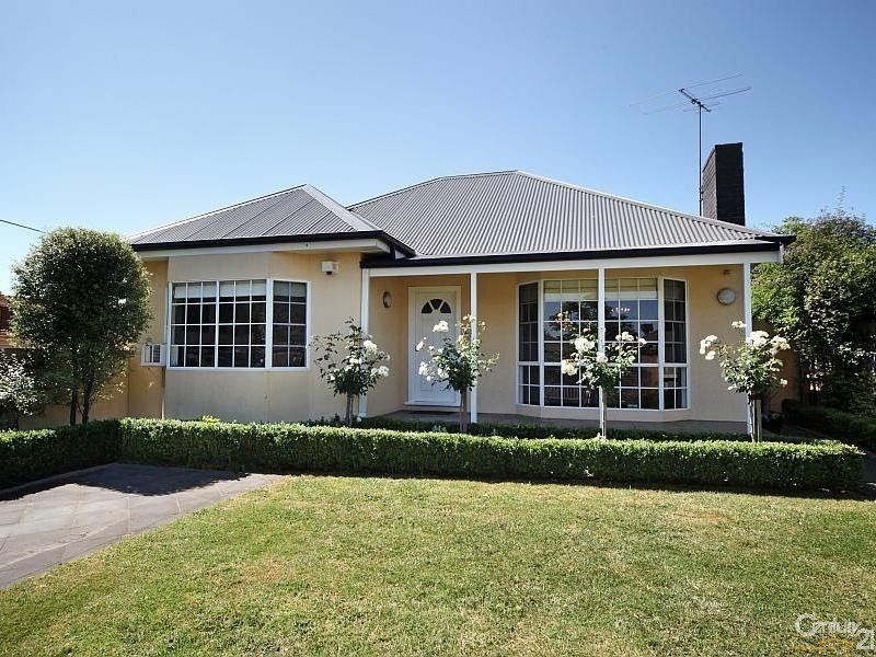 33 Dega Avenue, Bentleigh East VIC 3165