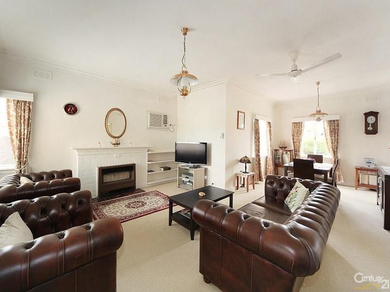 56 Wallace Avenue, Murrumbeena VIC 3163