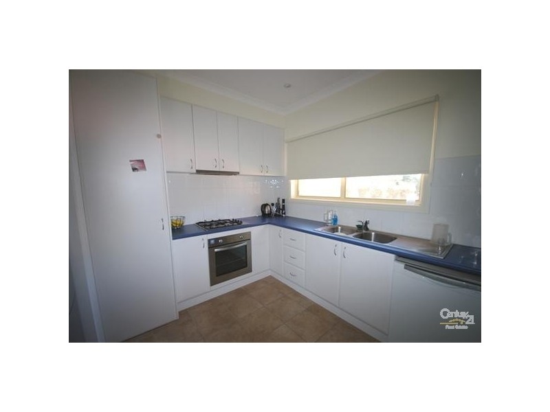 2/11 Carrington Steet, Hampton East VIC 3188