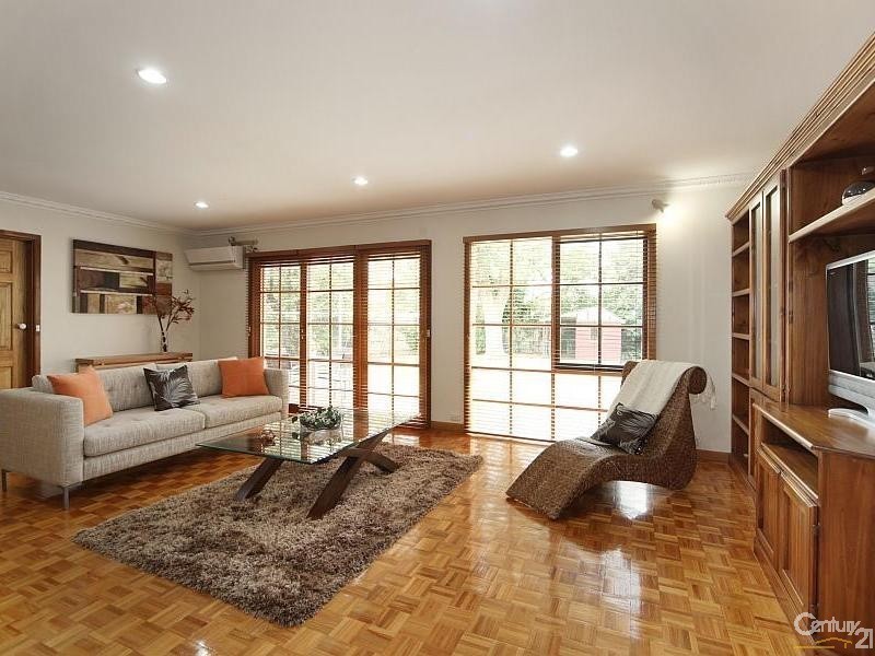 216 Tucker Road, Mckinnon VIC 3204