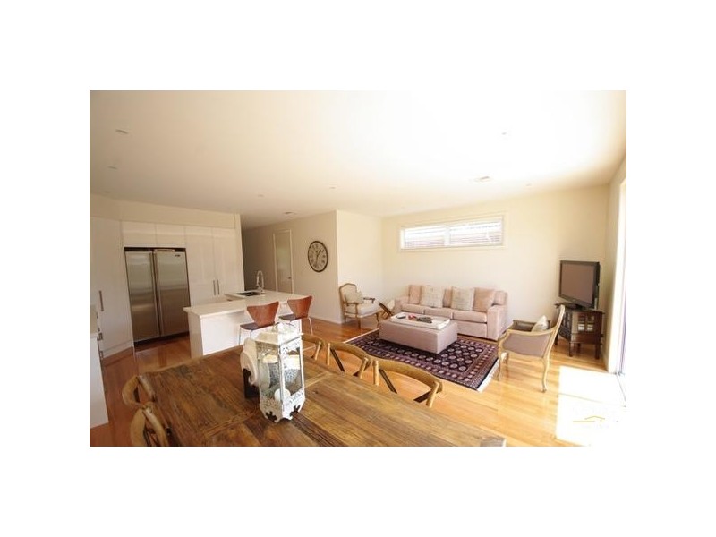 7B Beths Street, Mckinnon VIC 3204