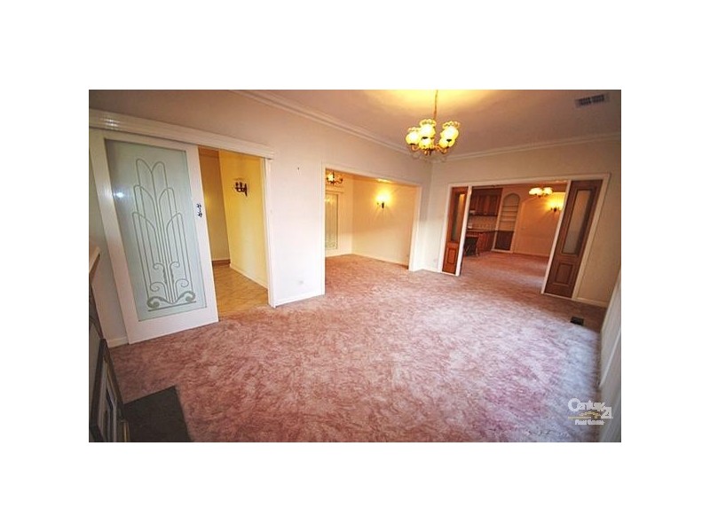 6 Clarence Street, Bentleigh East VIC 3165