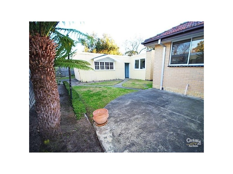 6 Clarence Street, Bentleigh East VIC 3165