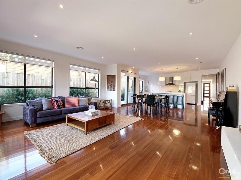 4 Lyons Street, Bentleigh East VIC 3165