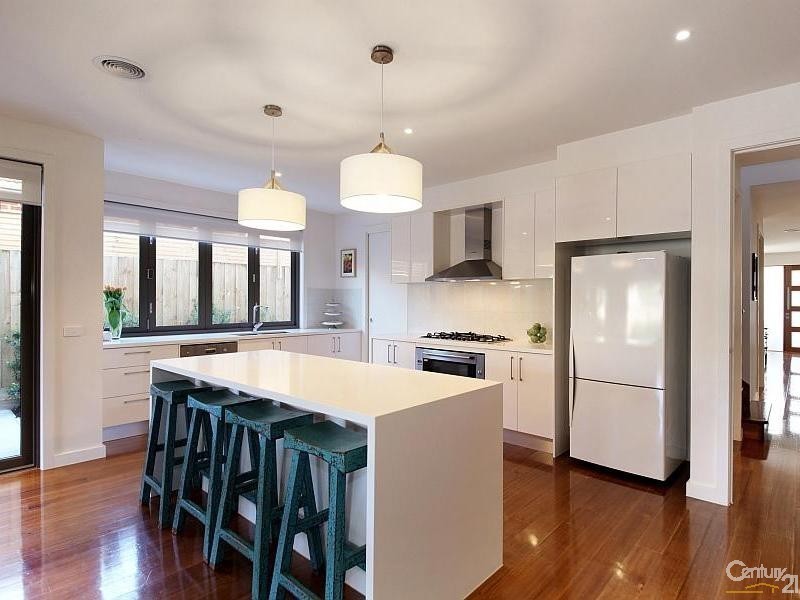 4 Lyons Street, Bentleigh East VIC 3165