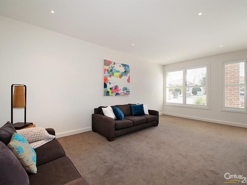 4 Lyons Street, Bentleigh East VIC 3165