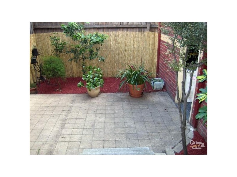 1/12 Bleazby Street, Bentleigh VIC 3204