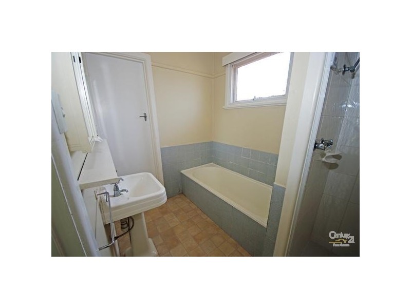 16 Sheffield Street, Bentleigh East VIC 3165