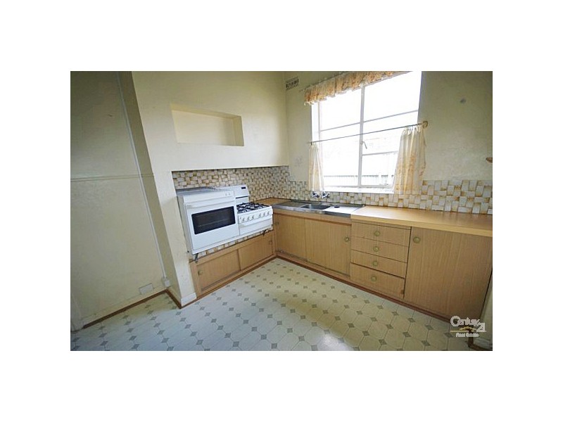 1 Glen Orme Avenue, Mckinnon VIC 3204