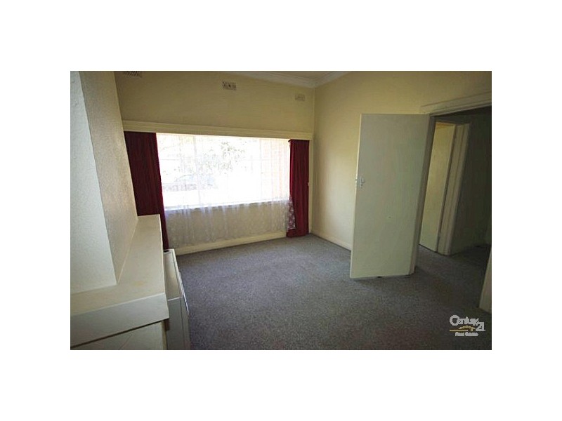 1 Glen Orme Avenue, Mckinnon VIC 3204