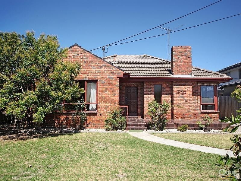 12 Huntley Road, Bentleigh VIC 3204